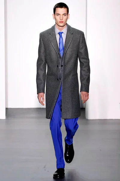 Look 29